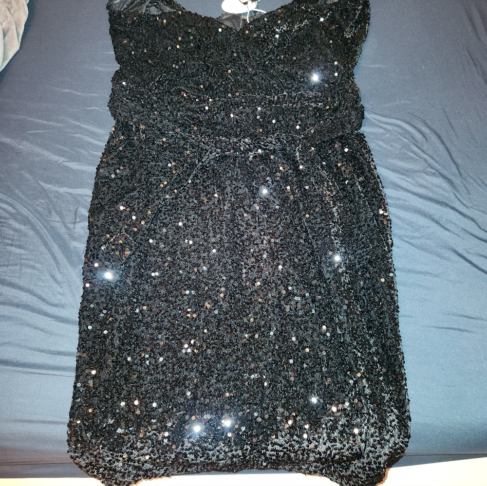 NWT BooHoo Plus Size Off the Shoulder Black Sequin Dress Size 18